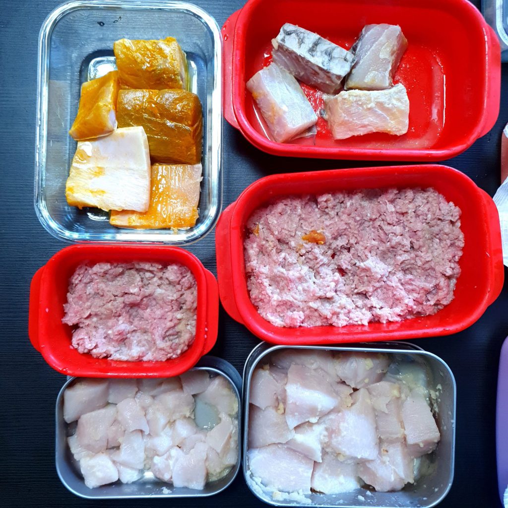 Marinated proteins ready to freeze