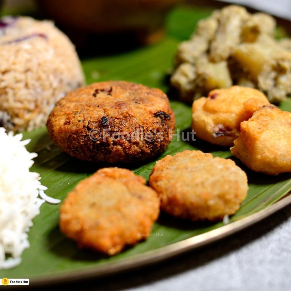 Macher Chop, Narkeler Bora and Daler Bora